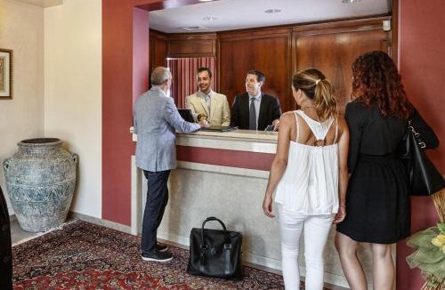 Basiano Hotel | Hotel Daniel