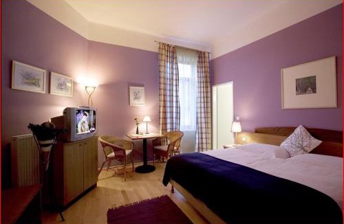 Sankt Valentin Hotel | Hotel Garni - Gasthof Pillgrab