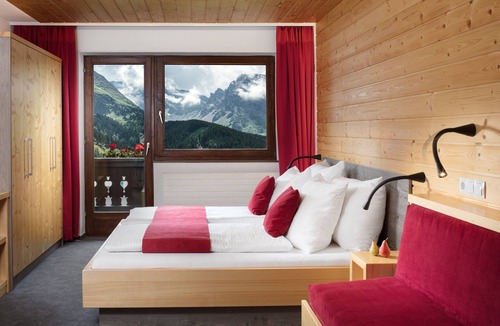 Juns Hotel | Hotel Höhlenstein