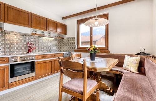 Ludesch Ski Chalet | House Mountain View