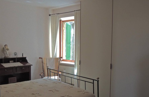 Sant'Elpidio a Mare House | House with terrace on the historic walls!