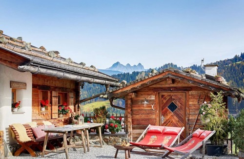Hundsdorfl Apartment | Hut for 8-12 people (4 bedrooms, 4 bathrooms, 5 toilets) - Almdorf Flachau and Promi Alm