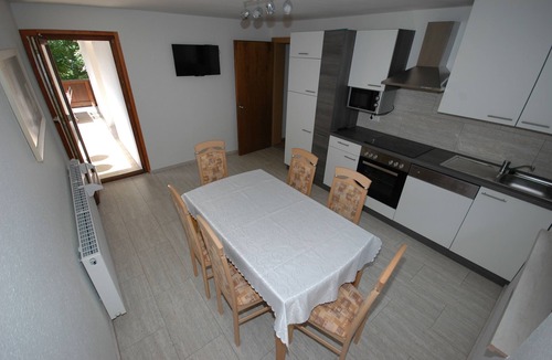Partenen House | Individual offers- 2-14 pers. 2 apartments and 2 double rooms available