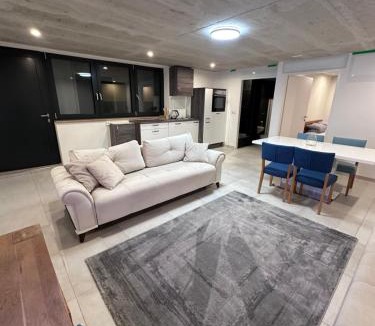 Inzing Apartment | Innsbruck West