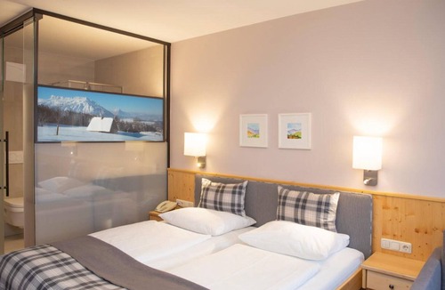 Puch bei Hallein Hotel | Kirchenwirt, Hotel Gasthof - Double Room with Shower od. Bath /WC