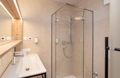 Puch bei Hallein Hotel | Kirchenwirt, Hotel Gasthof - Double Room with Shower od. Bath /WC