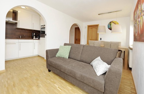 Tschagguns Apartment | Kleiner Turm 2 ist Eine Ruhige Ferienwohnung mit Terasse und Ausblick