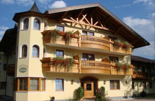 Wals Bed & Breakfast | Landhaus Grünau