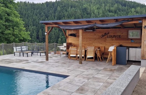 Oberaich Cottage | Landhaus Pool and Relax – Rustic Modern Retreat with Pool & Panoramic Views