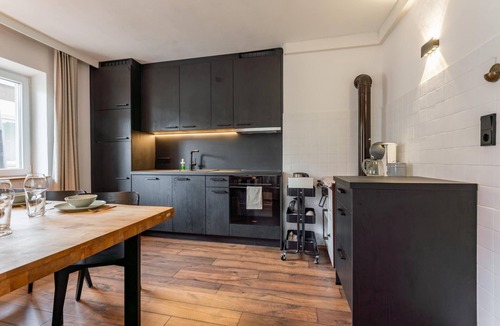 Schonbach House | Large, cosy holiday flat with terrace