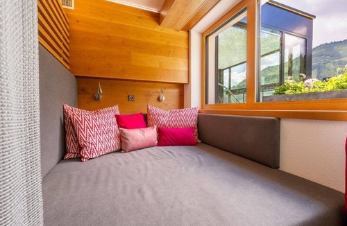 Damuels House | Large comfort double room with balcony - Hotel Restaurant Alpenblume