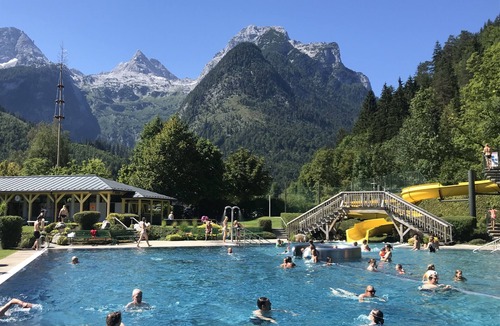 Lofer Ski Chalet | Large Family Friendly Chalet Ideal for Skiing and Adventure Holidays