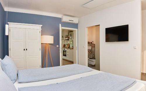 Rust Apartment | Logis 11 Apartments