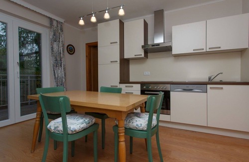 Augsdorf Apartment | Lovely apartment for 4 people with WIFI, TV and balcony