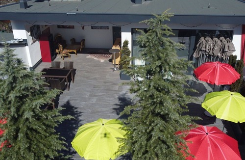 Uderns Apartment | Lovely apartment for 2 guests with WIFI, TV and terrace