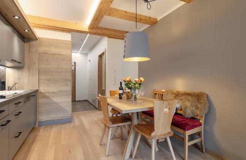 Haus im Ennstal Apartment | Lovely apartment with a sauna and a terrace