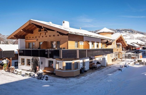 Niederau Apartment | Lovely apartment for 4 people with WIFI, TV and balcony