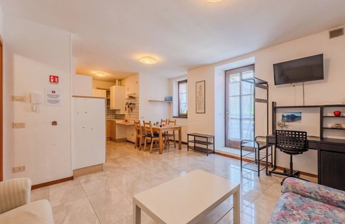Bolognano-Vignole Apartment | Lovely apartment for 5 people with WIFI, TV, patio, pets allowed and panoramic view