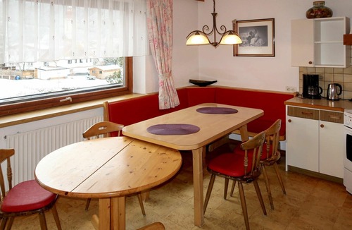 Pfunds Apartment | Lovely apartment for 8 people with WIFI, TV, balcony and pets allowed