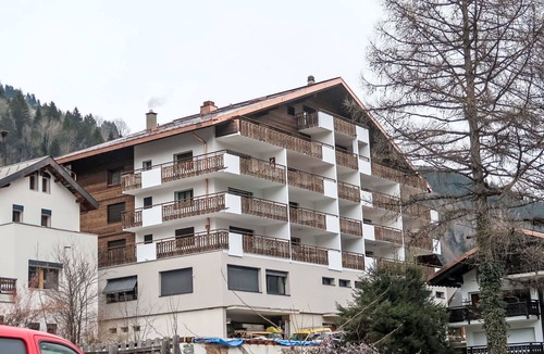 Champery Apartment | Lovely apartment for 2 people with WIFI, TV, balcony and panoramic view