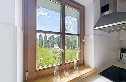 Kaprun Villa | Lovely apartment in villa for 4 guests with TV, terrace and pets allowed