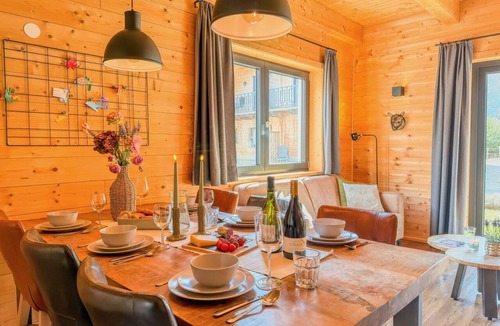 Jenig House | Lovely holiday home on park near ski resort