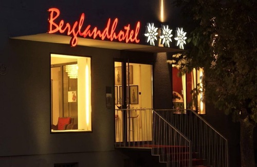 Schallmoos House | Low Budget Single-Room - BerglandHotel