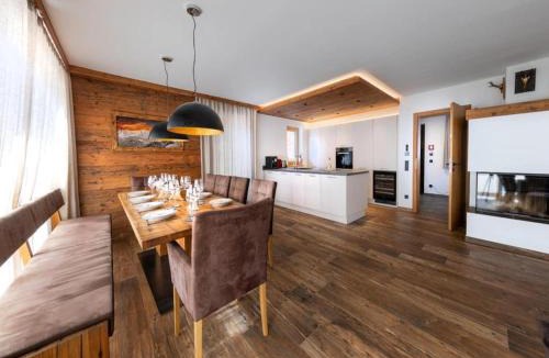 Schonbach Ski Chalet | Luxury Chalet with Views and Sauna