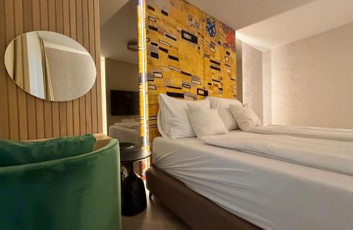 Liesing Apartment | Luxury Apartment LEGRAND with Garden
