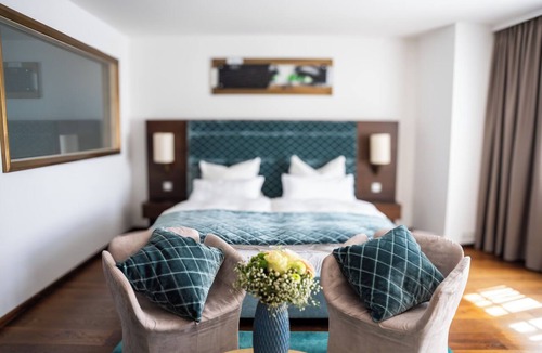 Mondsee Hotel | Luxury Boutique Hotel Iris Porsche