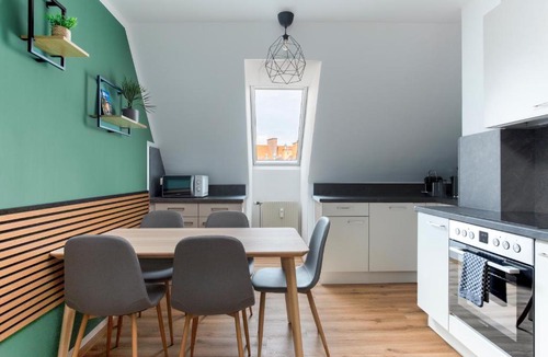 Graz City Centre Apartment | Luxury Design Altstadt Suite - 3BR & Free Parking by HERO HOMES Graz