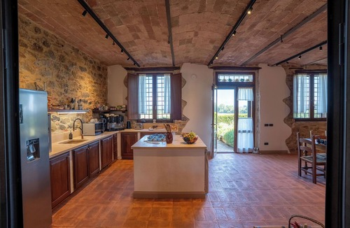 Panicale Villa | Luxury Umbrian Villa with Vineyard - Authentic Italian Country Estate Experience