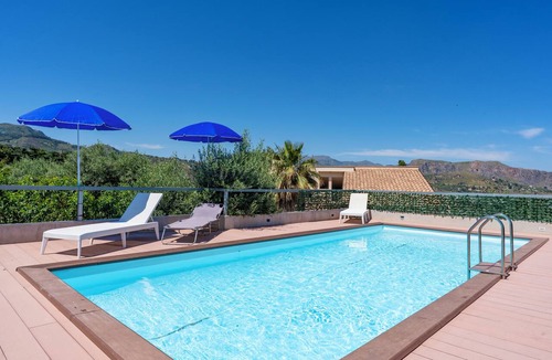 Termini Imerese Villa | Luxury Villa with private garden, swimming pool and parking