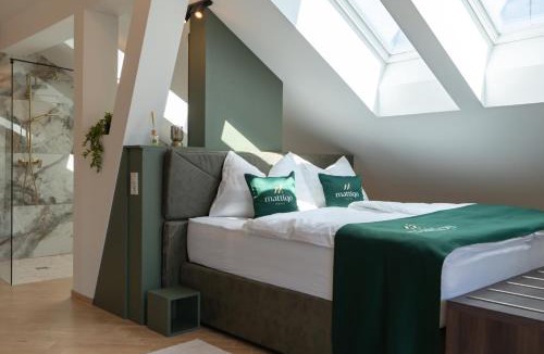Mattighofen Hotel | Mattiqo Hotel - Modern & Zentral & Free Parking & 24h Self Check-In