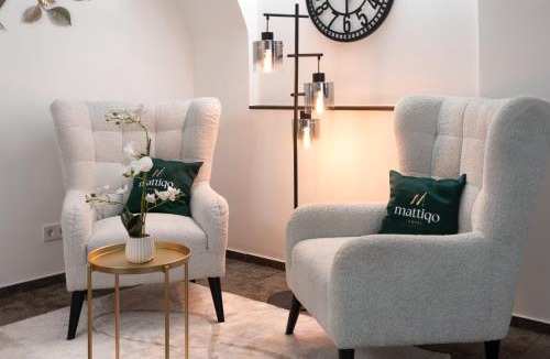 Mattighofen Hotel | Mattiqo Hotel - Modern & Zentral & Free Parking & 24h Self Check-In