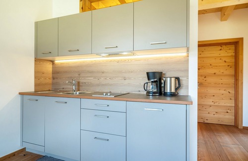 San Pancrazio Apartment | Mayrhof im Kirschengarten Apartment with Mountain View & Balcony