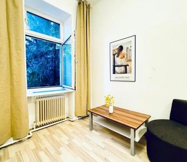 Grinzing Apartment | Modern 3BR Apartment Near FAC Platz, 10-Min Walk