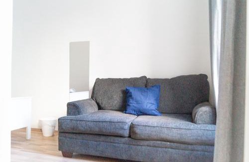 Neulerchenfeld Apartment | Modern 4BR Apartment near Wiener Stadthalle
