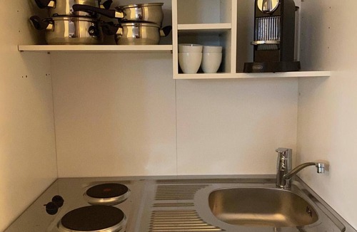 Adnet Apartment | Modern Alpine Apartment with Mountain View, Private Pool, and Wi-Fi