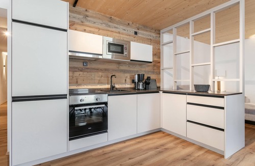 Hopfgarten Markt Apartment | Modern apartment – 500 m from the ski lift