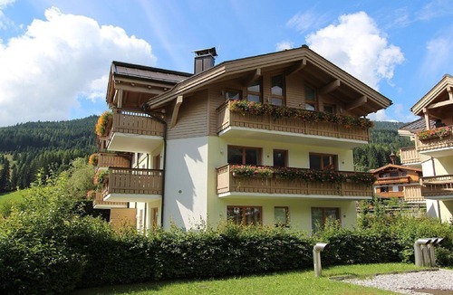 Rain Apartment | Modern, cozy apartment near the Steinbergbahn - Ski in/out - Bike in/out