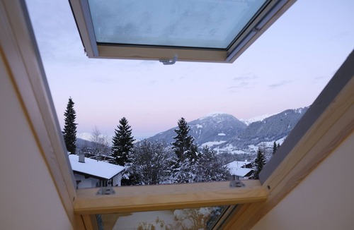 Telfes im Stubai Apartment | Modern loft for 2-4 persons, SWIMMING POOL in the garden, pets allowed