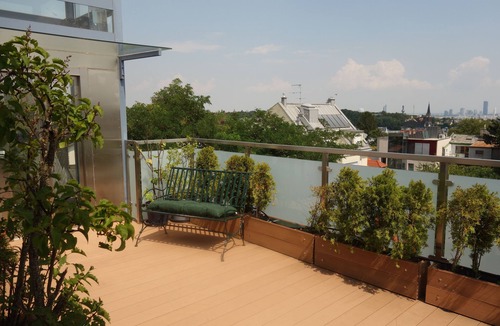 Gersthof Apartment | Modern luxury top-floor apartment with terrace and view of Vienna in prime location