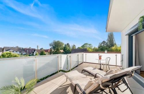 Kaisermuhlen Villa | Modern Luxury Villa, 5 Bedrooms, Outdoor Grill
