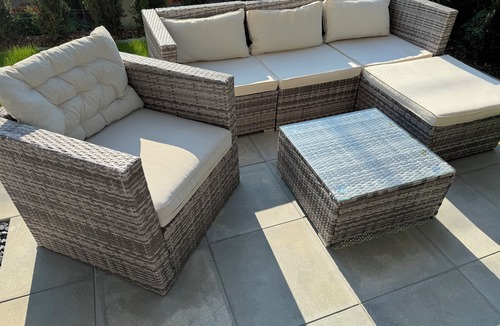 Oberruti Apartment | Moderne, Ruhige Gartenwohnung mit Gemütlicher Terrasse Zwischen Stadt und Natur