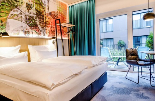 Kaisermuhlen Hotel | Motel One Wien-Donau City