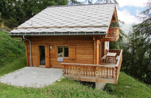 Heremence Ski Chalet | Mountain Lodge LOULOU: luxury chalet with sauna at 250 m from the ski elevator.