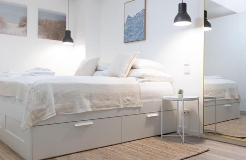 Altstadt Apartment | Mozartsteg Streetliving