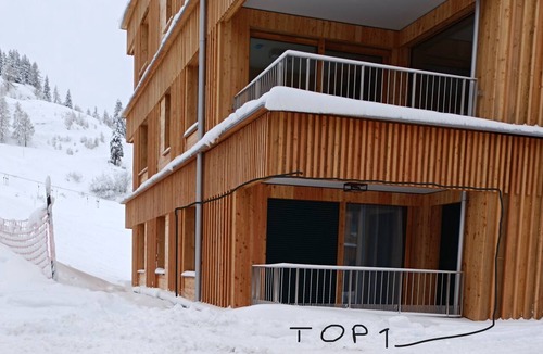 Sonnenalpe Nassfeld Apartment | Nassfeldpass Apartments – 2 Modern Units, Direct Lift Access, Bright and Spacious