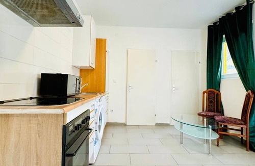 Liesing Apartment | Near Liesing Train Station | Basic Private Room